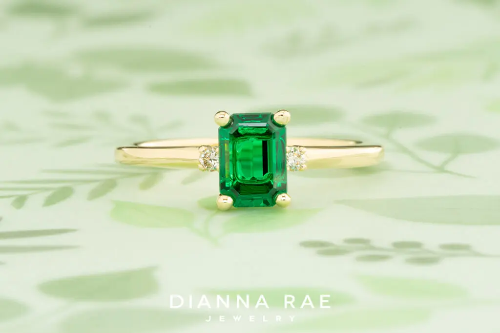 10K Yellow Gold Imitation Emerald Ring