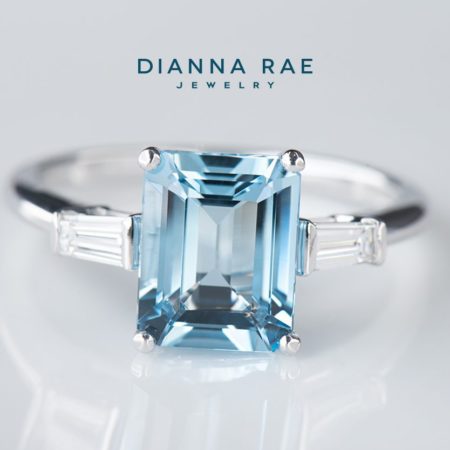 001-200-00262_DRJ-122889_White-Gold-Three-Stone-Emerald-Cut-Aquamarine-Diamond-Baguette-Classic-Ring_01