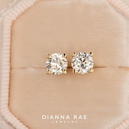 151-00011_QG-EM1006-100-L_YG-Lab-1ct-Diamond-Studs_03-scaled