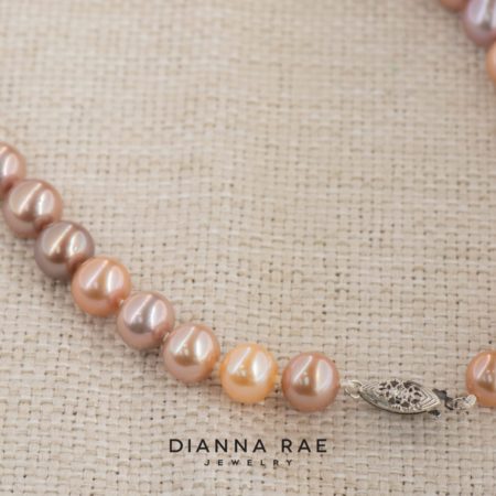 325-00047_Graduating-Variegated-Pink-Edison-Pearl-Strand_02-1-scaled