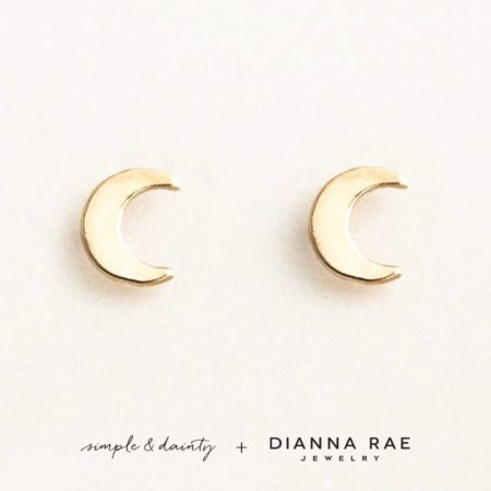 825-00002_SD-Crescent-Moon-Studs_01-scaled