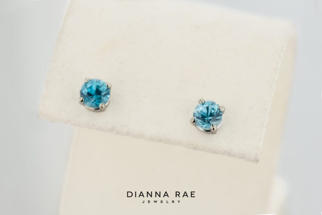 POC-Blue-210-00508_WG-5mm-Blue-Zircon_01-1-scaled