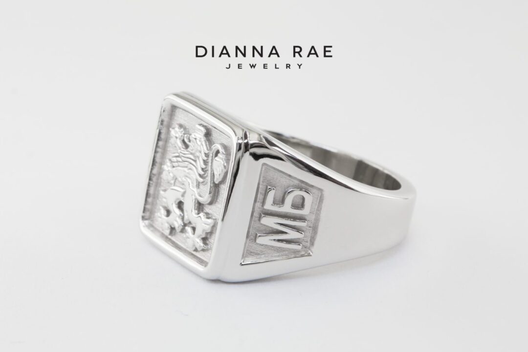 Bulgarian Lion Crest Ring - Image 2