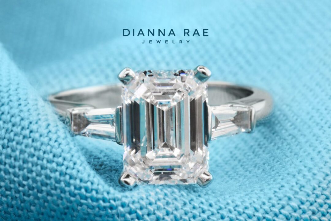 Platinum Emerald-Cut Diamond Engagement Ring with Baguette Diamond Accents - Image 2