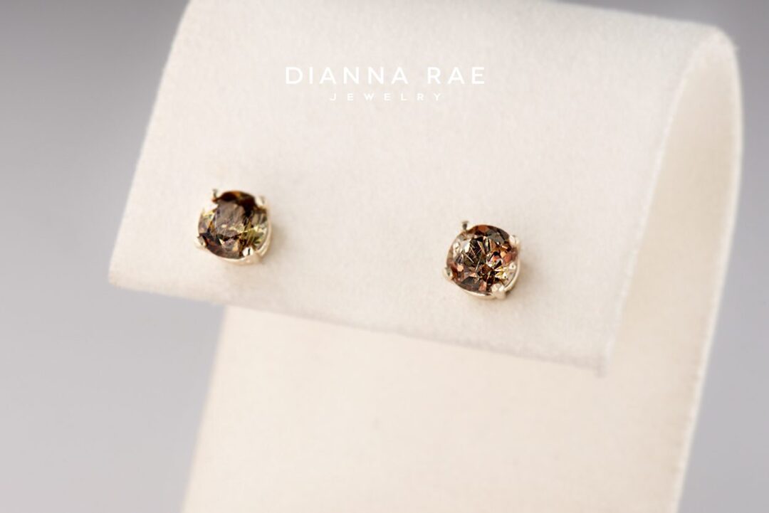 Yellow Gold Round Andalusite Stud Earrings (5.0mm)