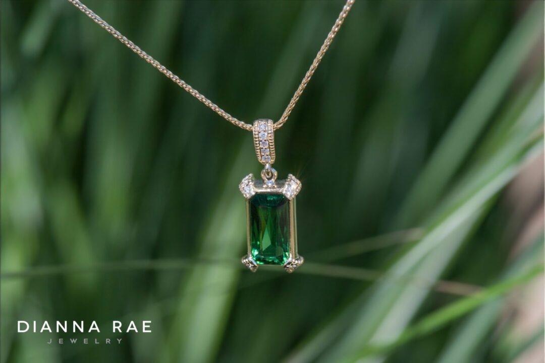 Yellow Gold Vintage Inspired Chrome Tourmaline Pendant
