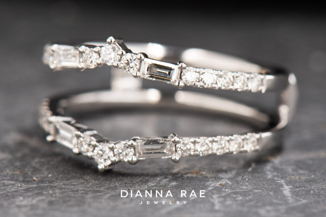 14k White Gold round and baguette diamond ring guard - Image 5