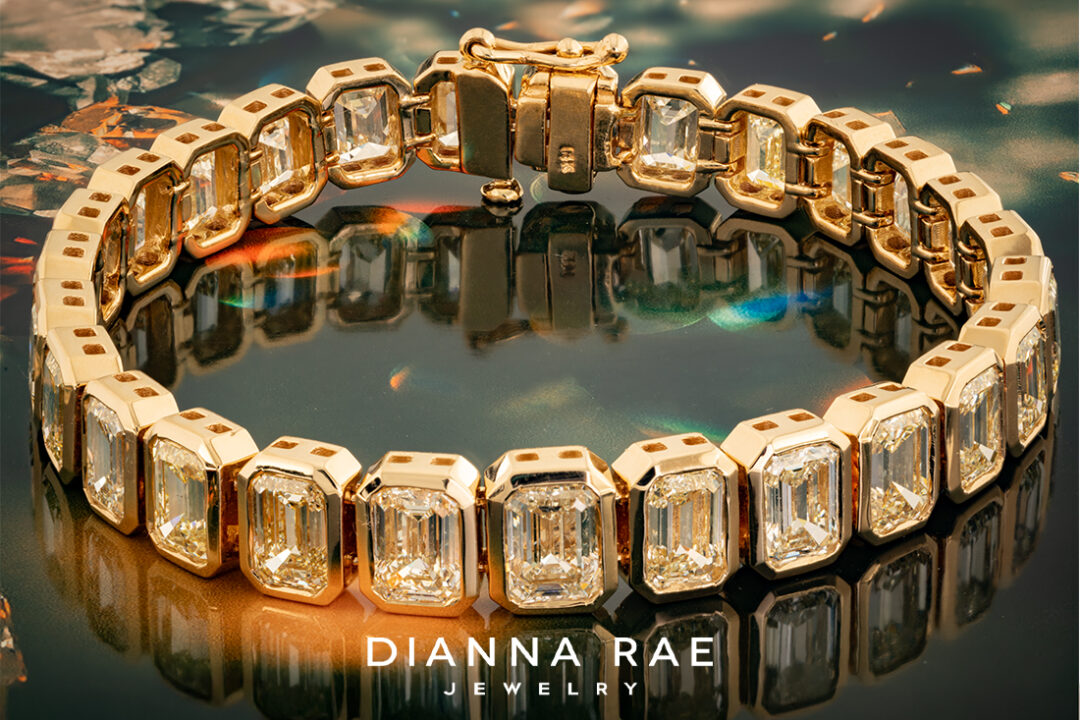 31 Carat Emerald-Cut Natural Yellow Diamond Bracelet - Image 2