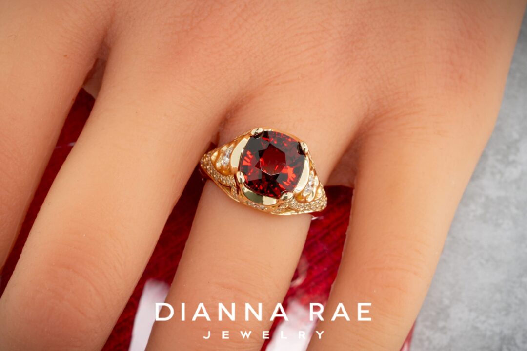 Garnet and Diamond Ring - Image 2