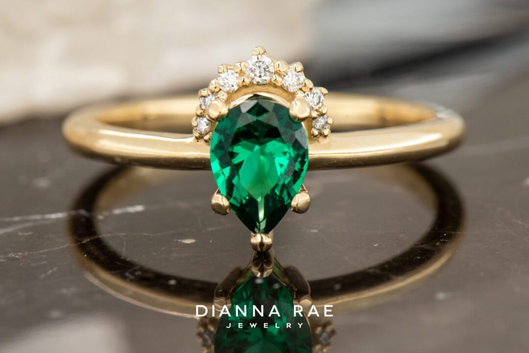 10K Yellow Gold Imitation Emerald and Lab Diamond Class Ring - Image 3