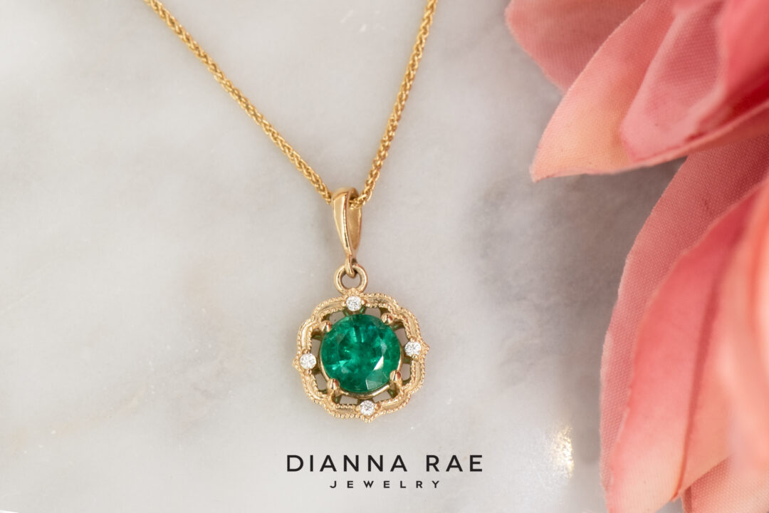 14K Yellow Gold Emerald Daisy Pendant