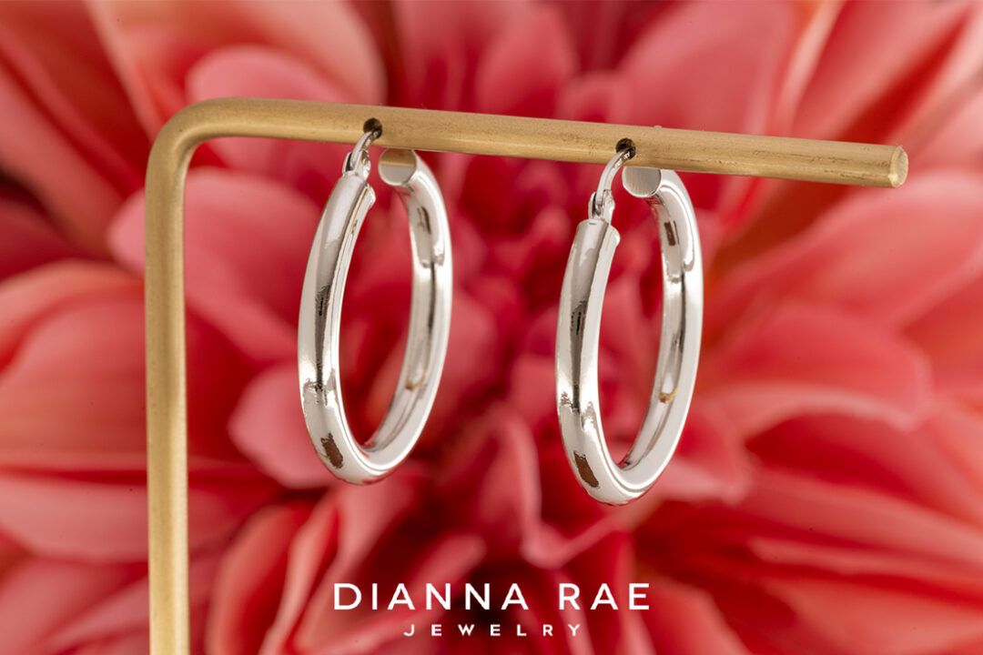 14K White Gold Medium Hoop Earrings