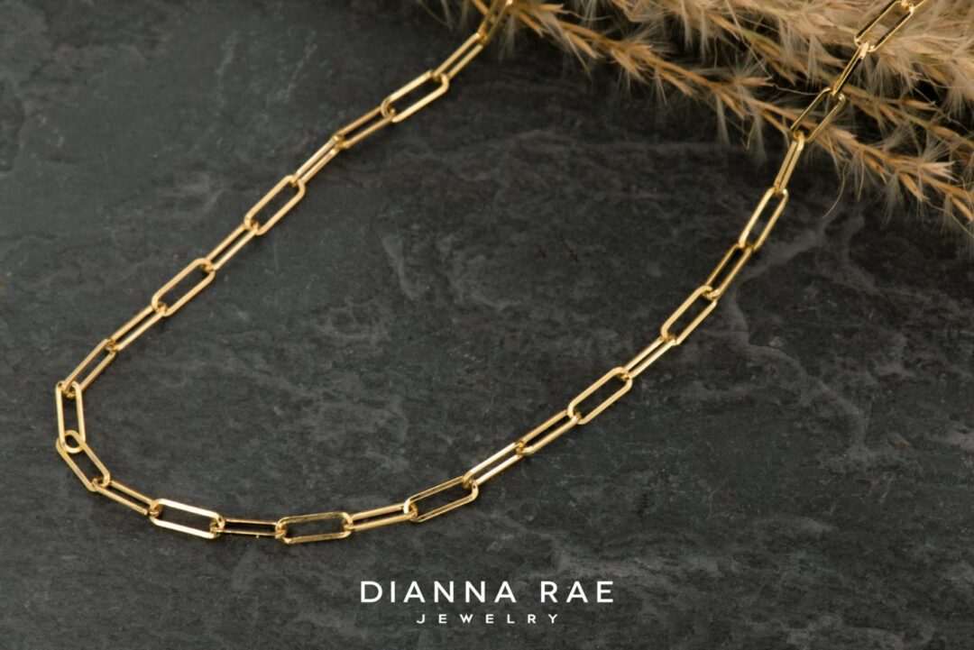 14k Yellow Gold Small Paperclip Chain Necklace