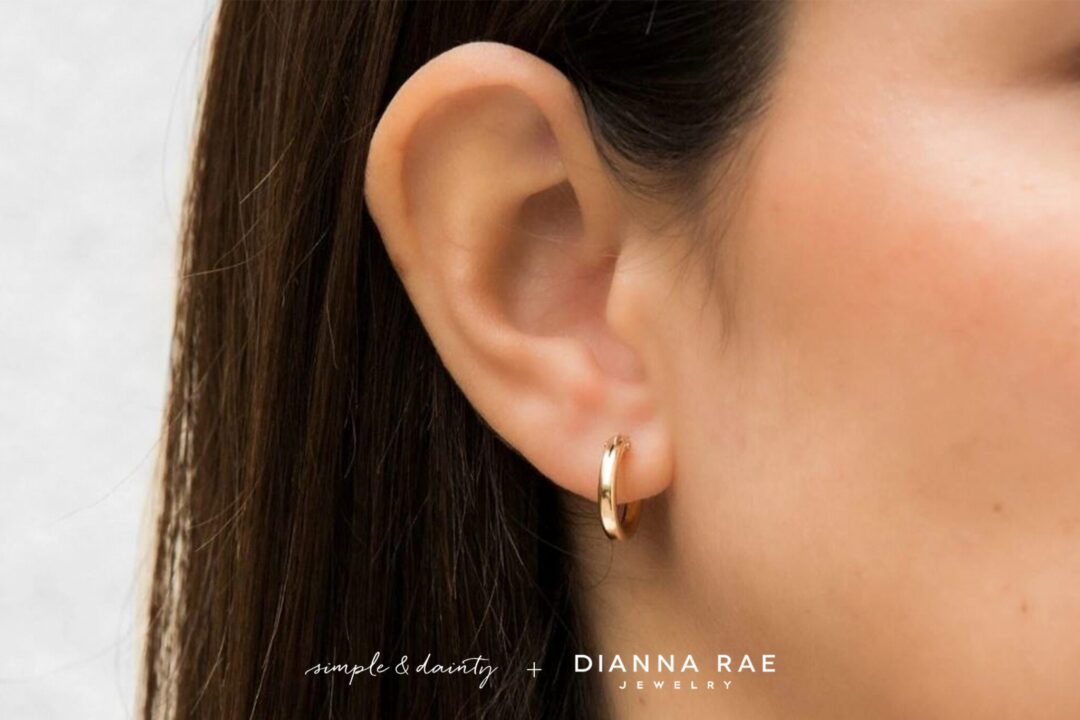Everyday Small Hoop Earrings - Image 2