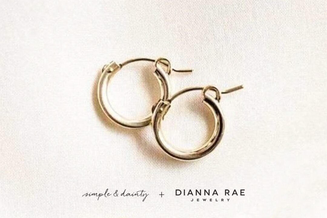 Everyday Small Hoop Earrings - Image 3