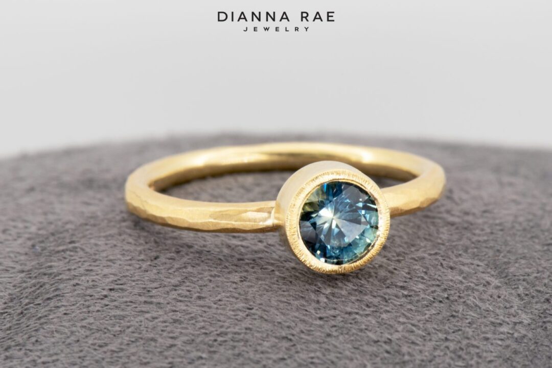 Yellow Gold Hammered Bezel-Set Fashion Ring - Image 4