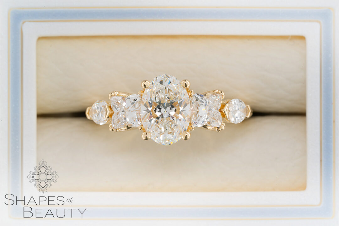Meadow - 5 Stone Diamond Ring - Image 2