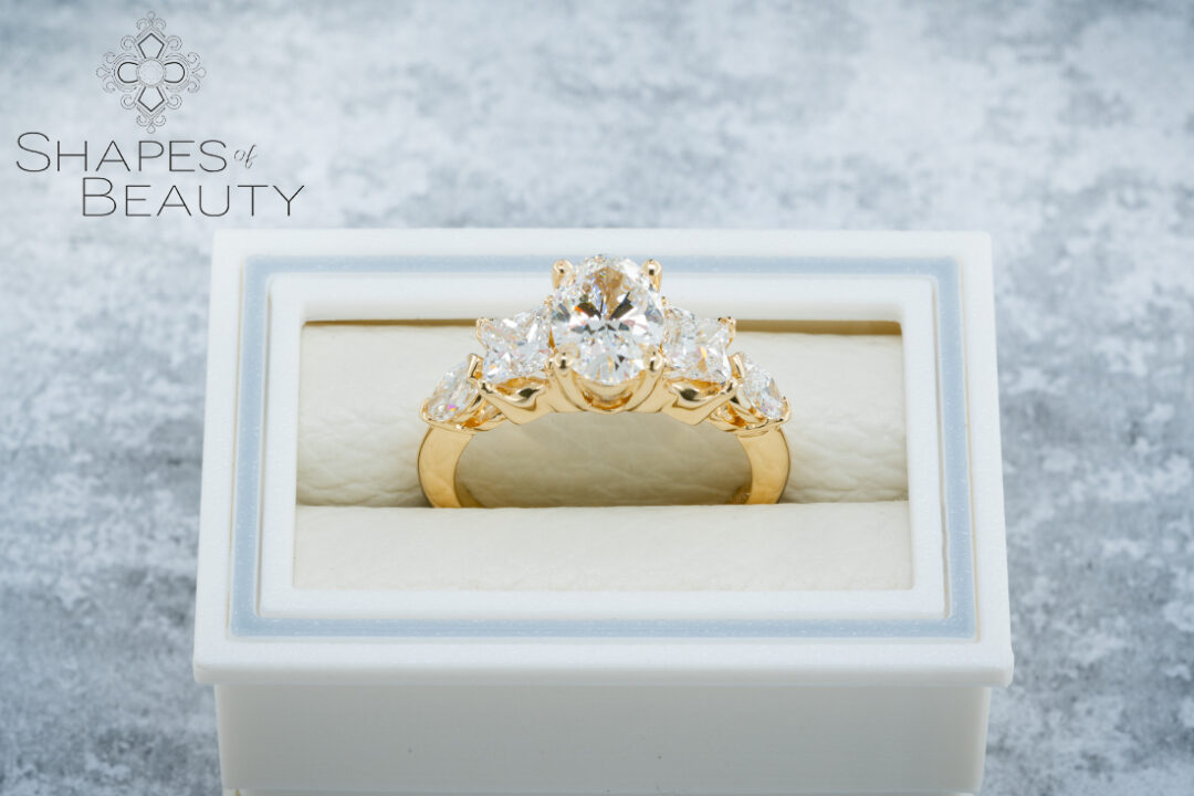 Meadow - 5 Stone Diamond Ring - Image 3