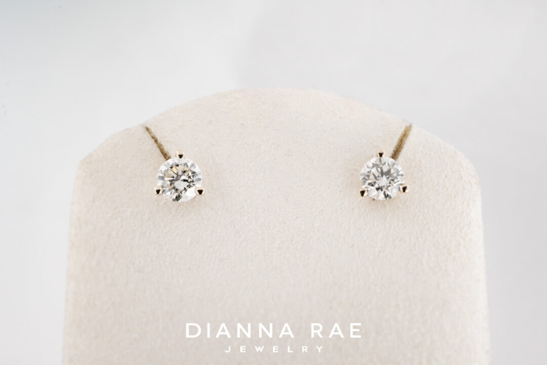 1.00 Carat Total Weight Yellow Gold Natural Diamond Studs