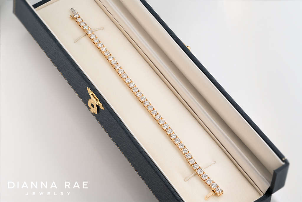 10 Carat Yellow Gold Lab-Grown Diamond Bracelet