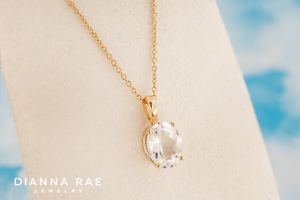 Yellow Gold Oval Moonstone Pendant