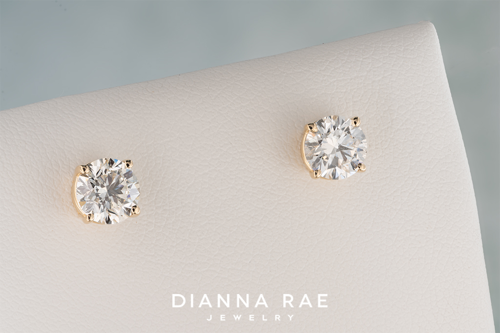 1.54 Carat Yellow Gold Natural Diamond Studs