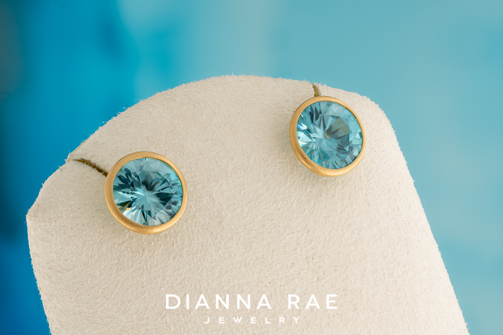 18K Yellow Gold Blue Zircon Studs